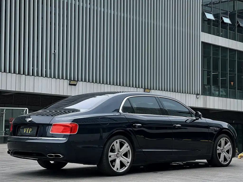Flying Spur 4.0 T V8 S Standard
