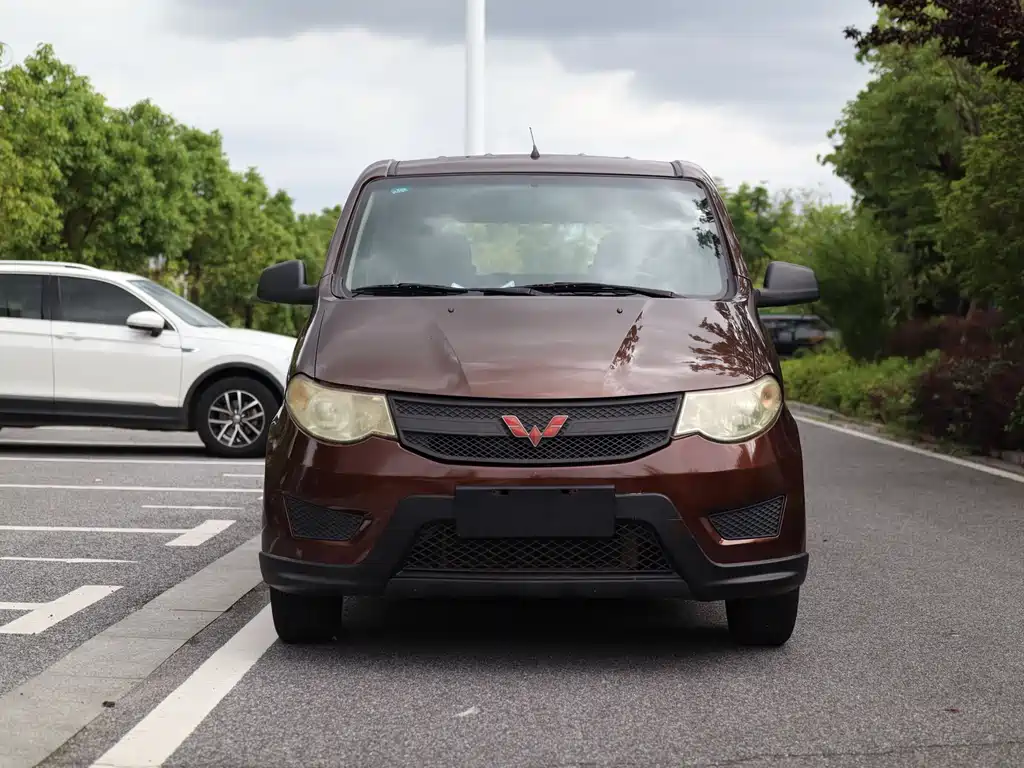 Wuling Hongguang 1.2 L Standard CN-IV
