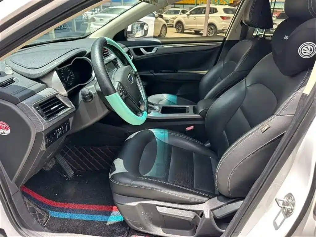 Emgrand GL 1.4 T DCT Elite Connected