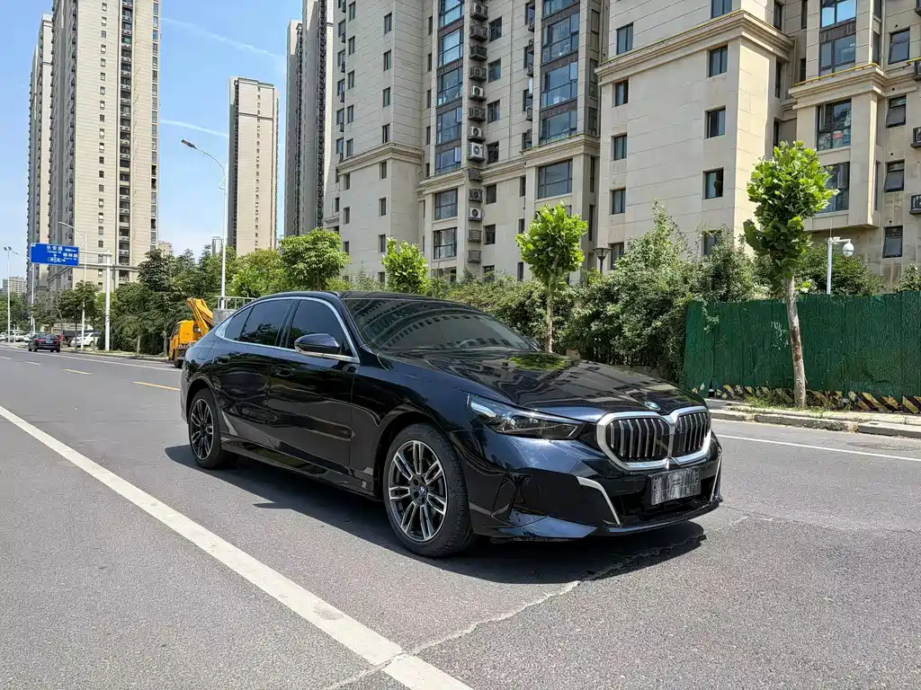 BMW 5 Series 530 Li xDrive M Sport Package