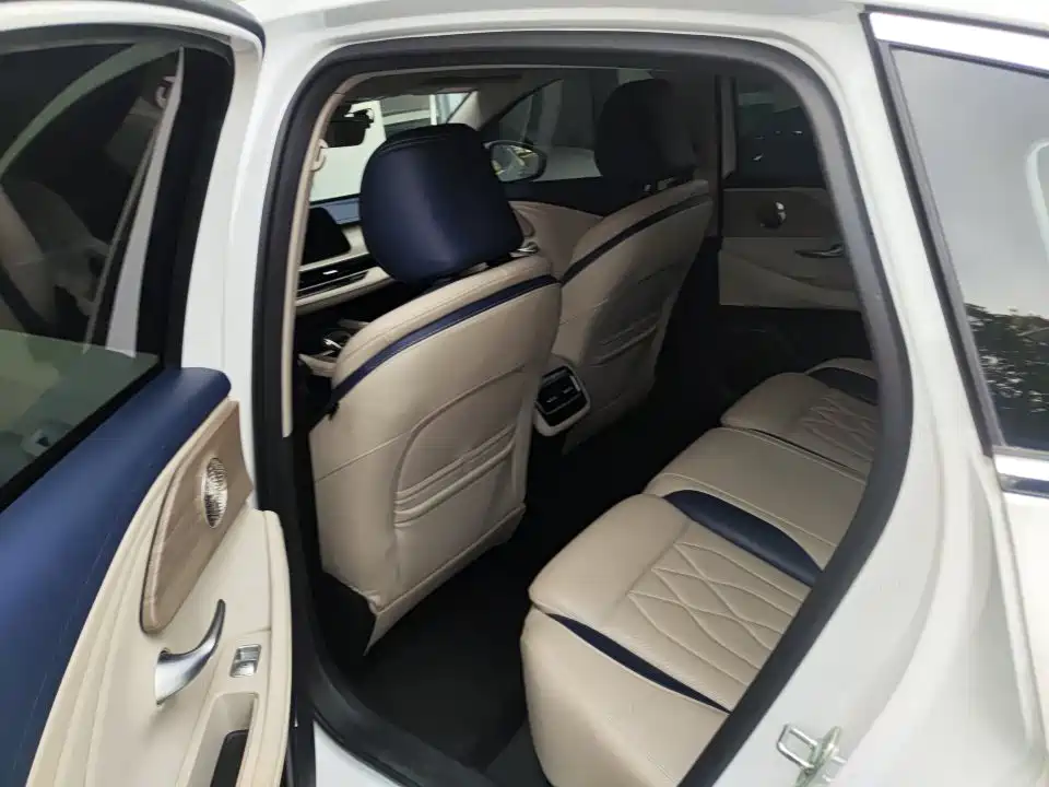 Arrizo 8 1.6 T DCT Elegant