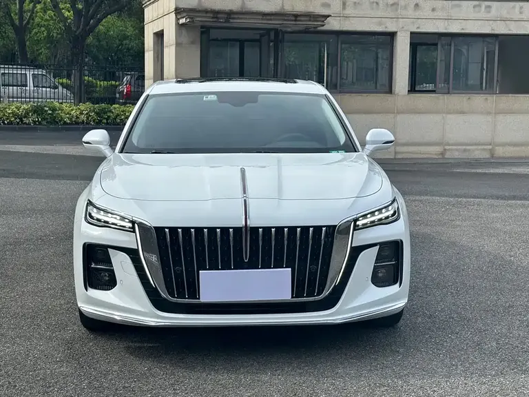 Hongqi H5 1.5 T DCT Connected Flagship Charm