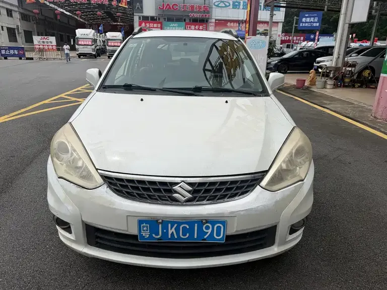 Suzuki Liana A6 Hatchback 1.4 L Manual Imagine
