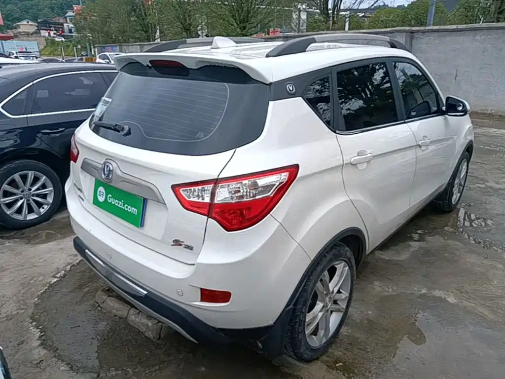 Changan CS35 1.6 L Manual Luxury CN-IV