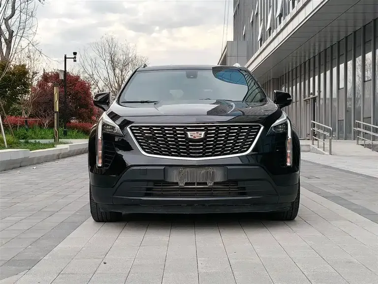 Cadillac XT4 28 T 2 WD Tech
