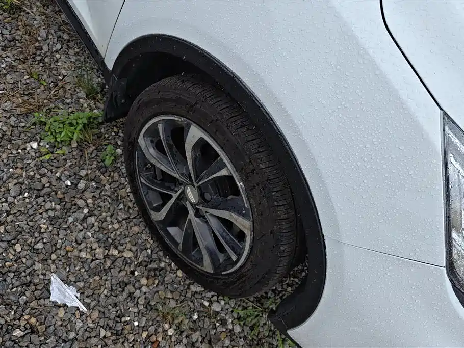 Emgrand GS 1.4 T CVT Elegant
