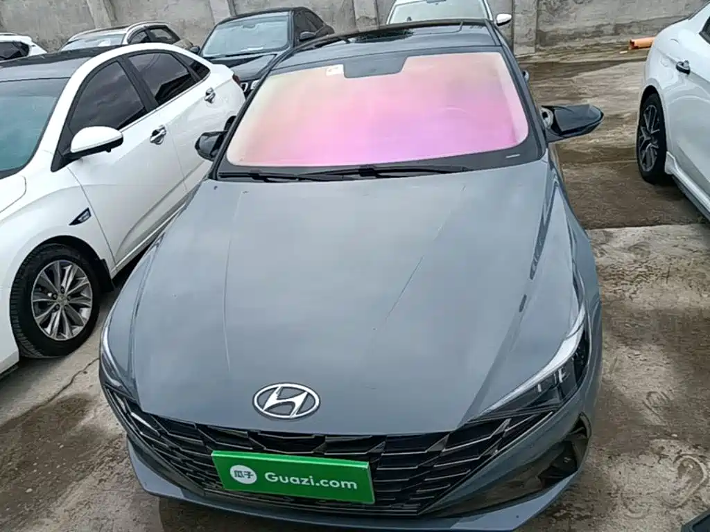Elantra 1.5 L CVT GLX Elite