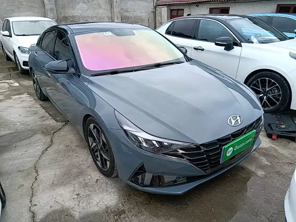 Elantra 1.5 L CVT GLX Elite