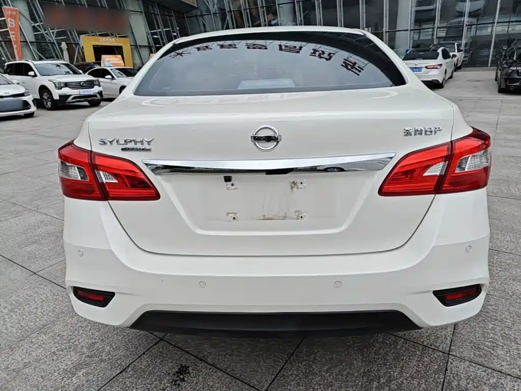 Sylphy Classic 1.6 XE CVT Comfort