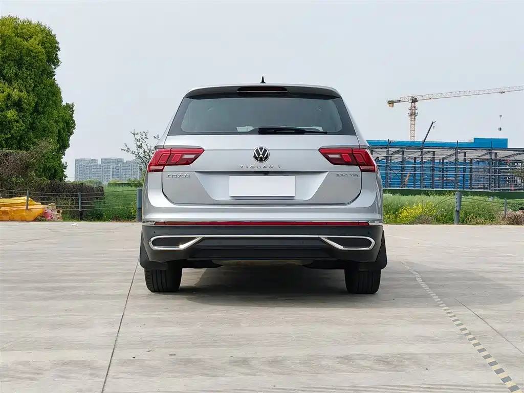 Tiguan L 330 TSI Auto 2 WD Smart Enjoyment
