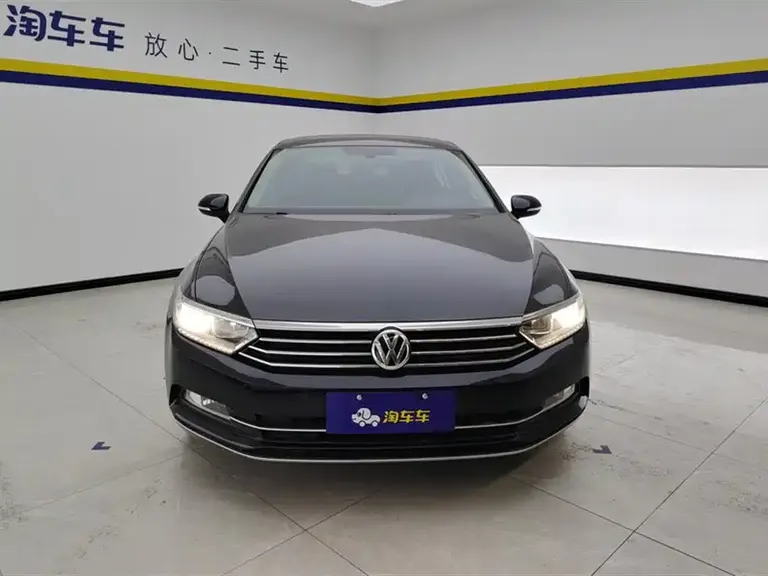 Volkswagen Magotan 330 TSI DSG Luxury