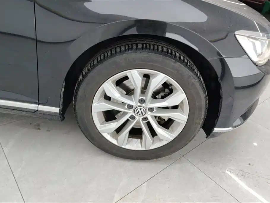 Magotan 330 TSI DSG Luxury