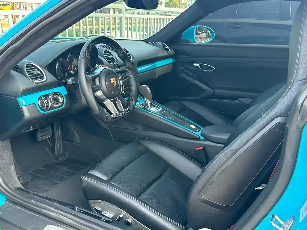 Porsche 718 Cayman 2.0 T