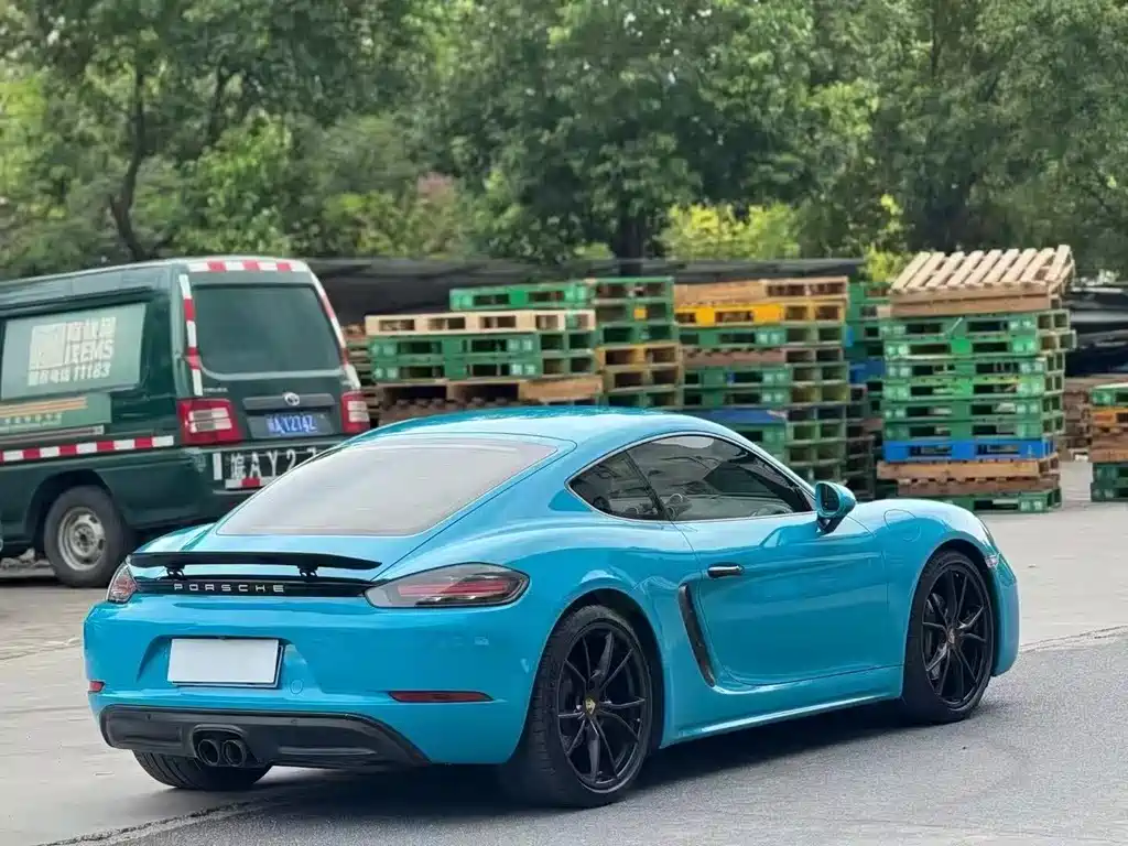 Porsche 718 Cayman 2.0 T