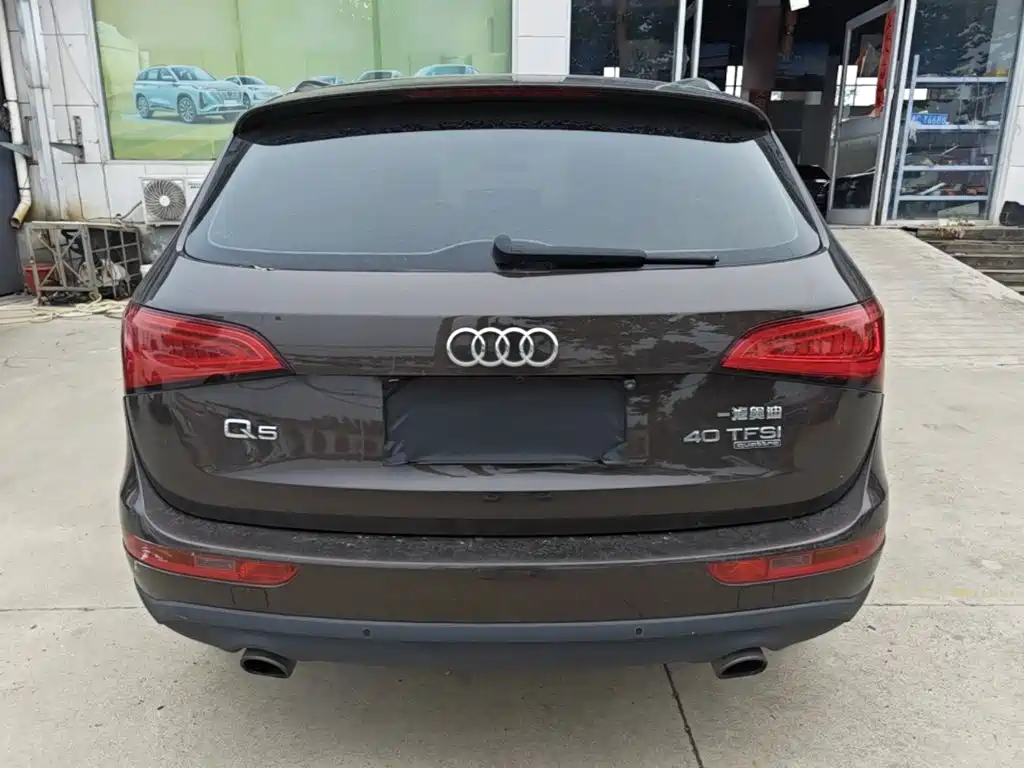 Audi Q5 40 TFSI Tech
