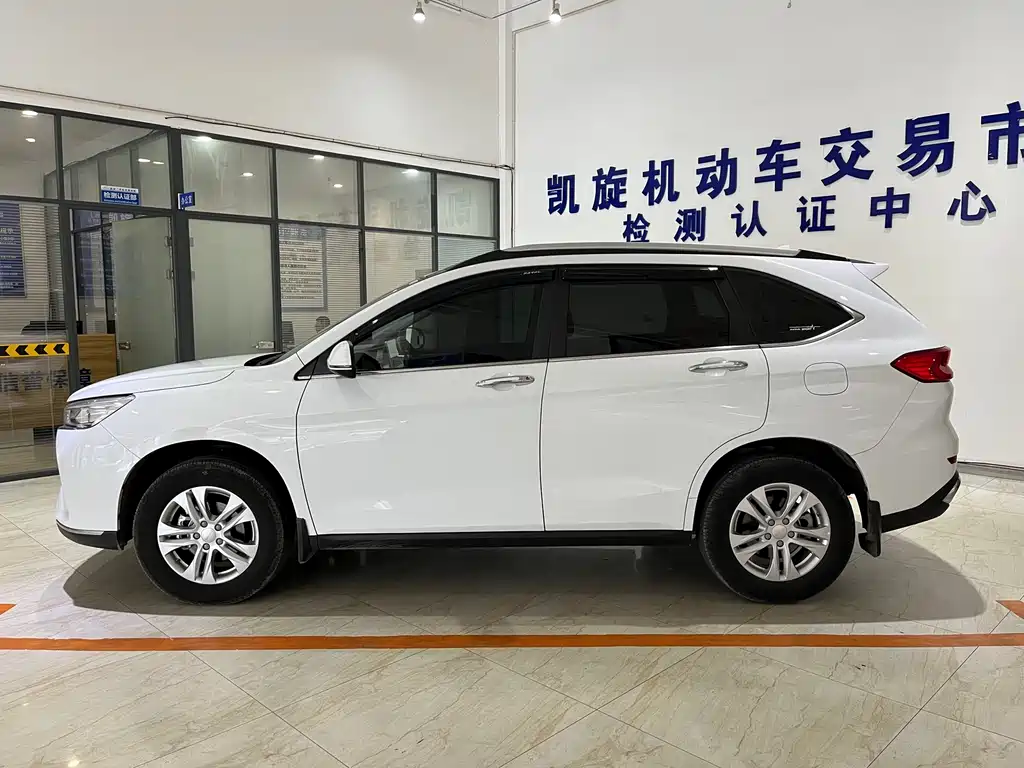 Haval M6 PLUS 1.5 T DCT Elite Connected
