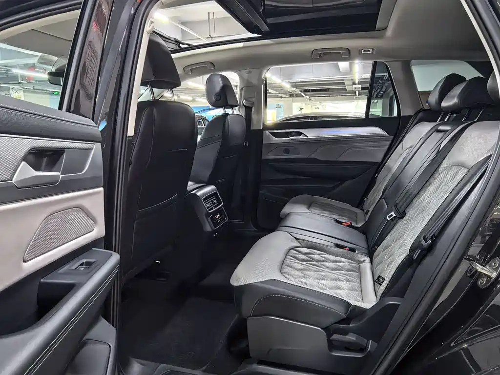 Tavendor 380 TSI 4 WD R-Line Cruise