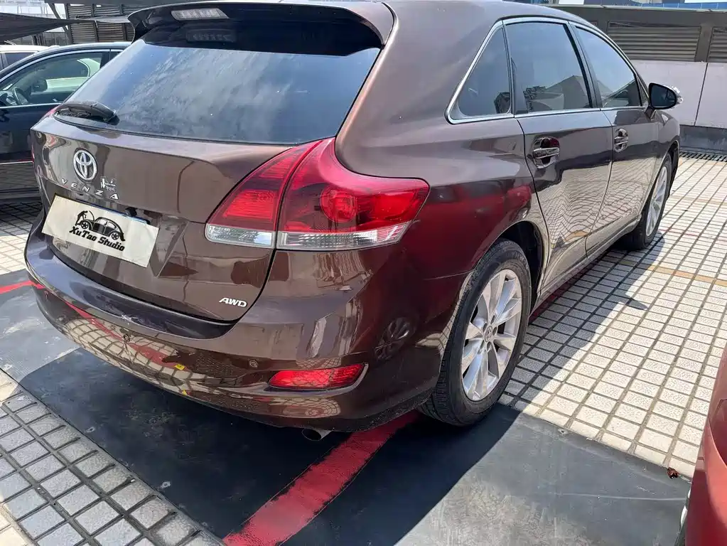 Venza (Import) 威飒(进口) 2013款 2.7 L 四驱豪华版