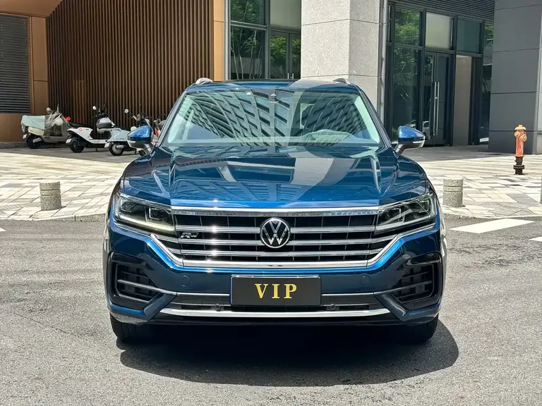 Volkswagen Touareg 2.0 TSI Sharp Style