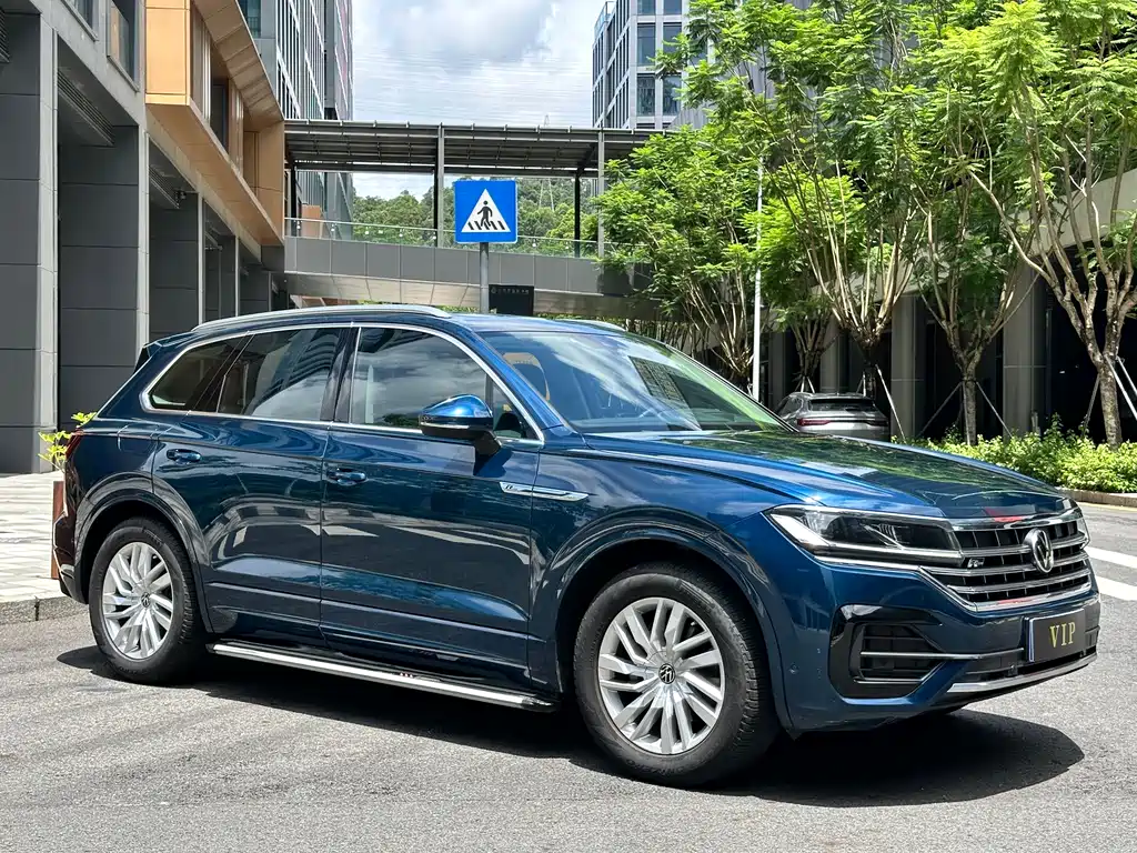 Touareg 2.0 TSI Sharp Style