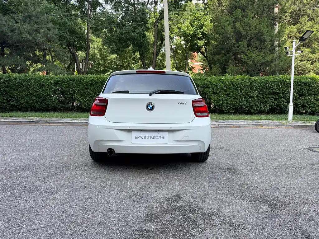 BMW 1 Series (Import) Facelift 116 i Leading