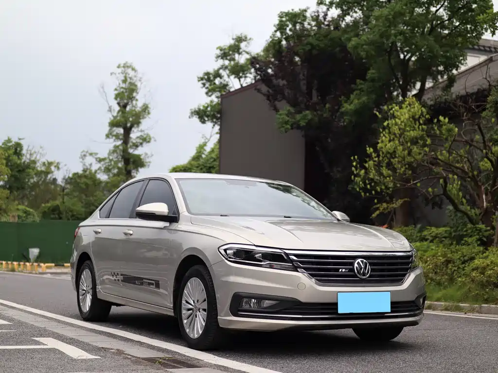 Lavida 280 TSI DSG Comfort CN-VI