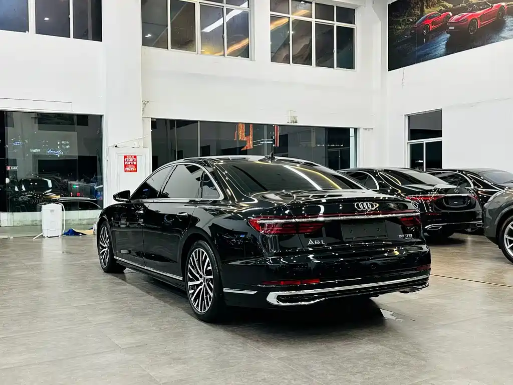 Audi A8 A8 L 50 TFSI quattro Select