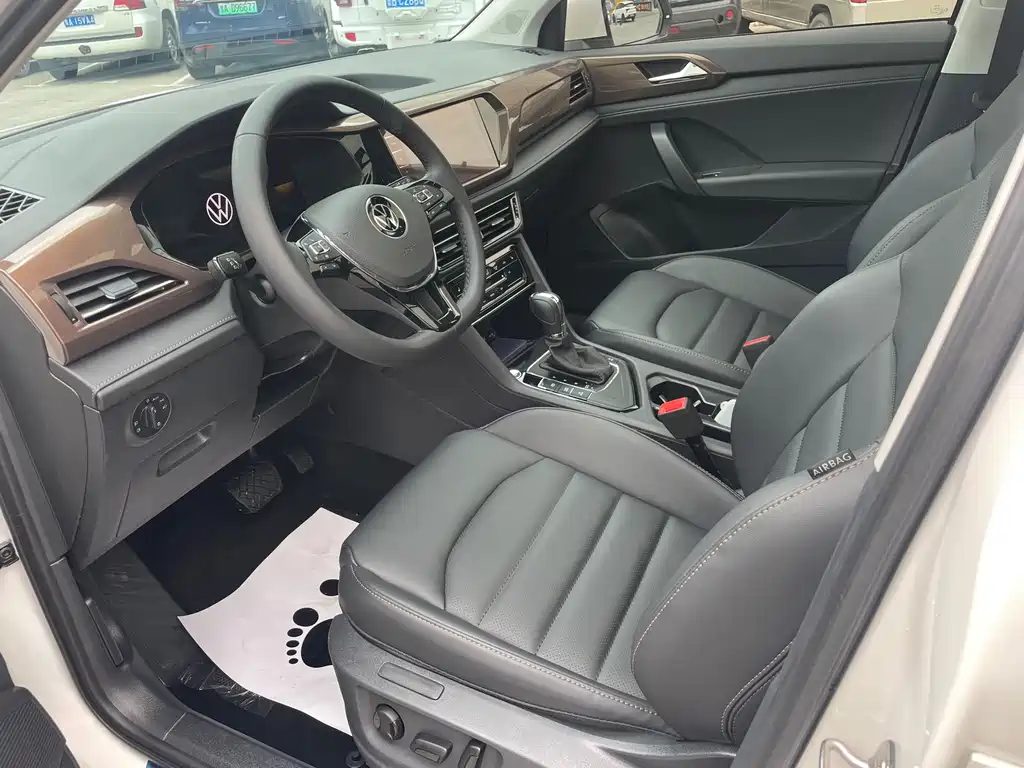 Tharu 280 TSI 2 WD Luxury