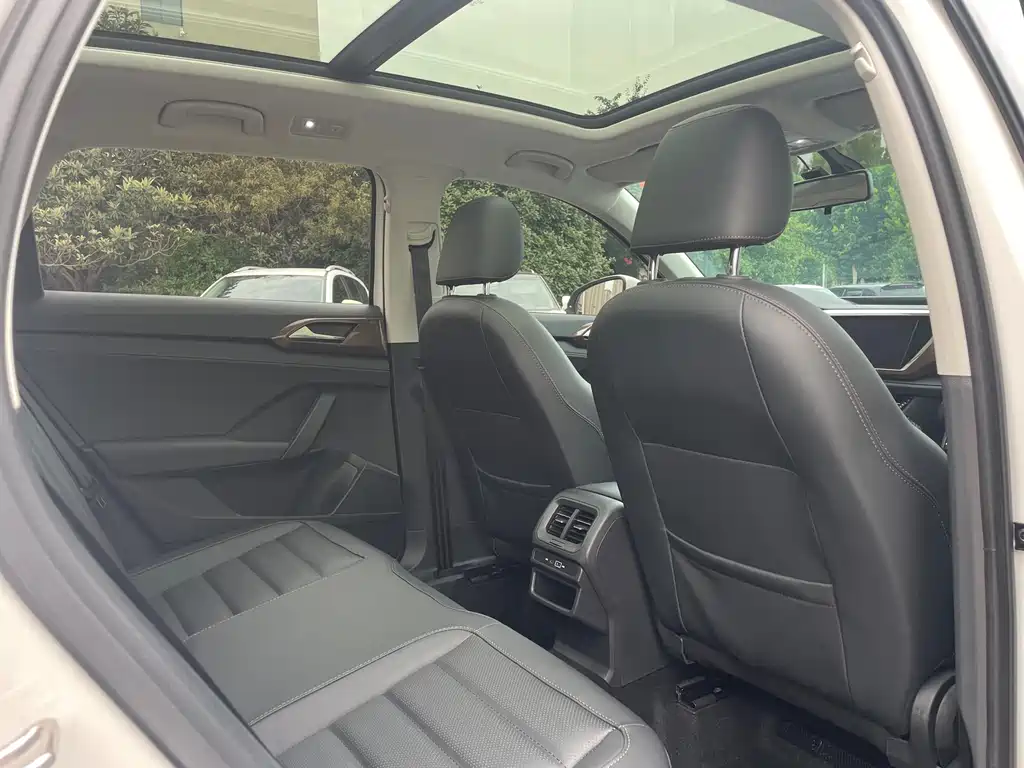 Tharu 280 TSI 2 WD Luxury