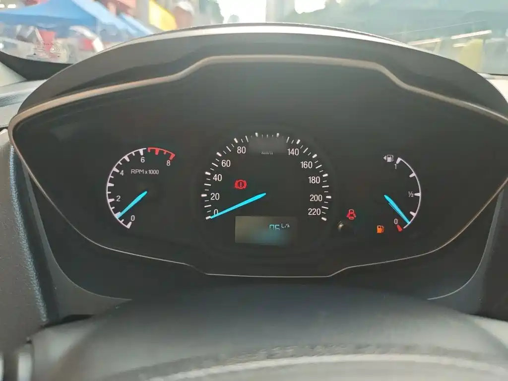 Escort Facelift 1.5 L Manual Comfort
