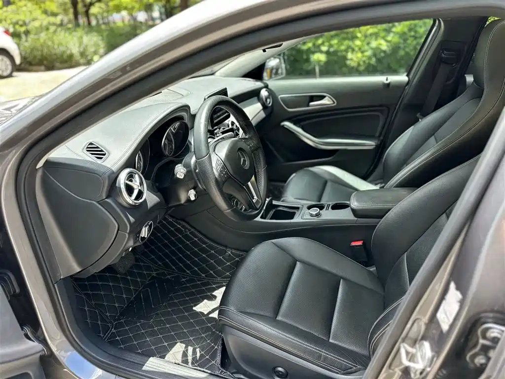 Mercedes-Benz GLA GLA 220 4 MATIC Fashion