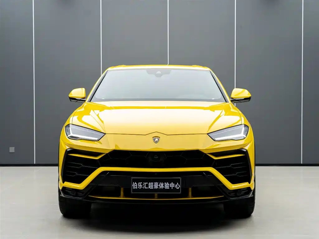 Urus 4.0 T V8