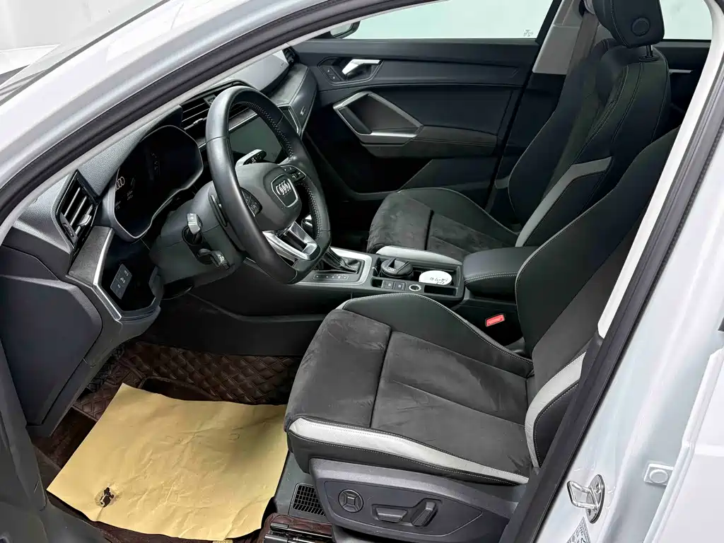 Audi Q3 35 TFSI Fashion Dynamic