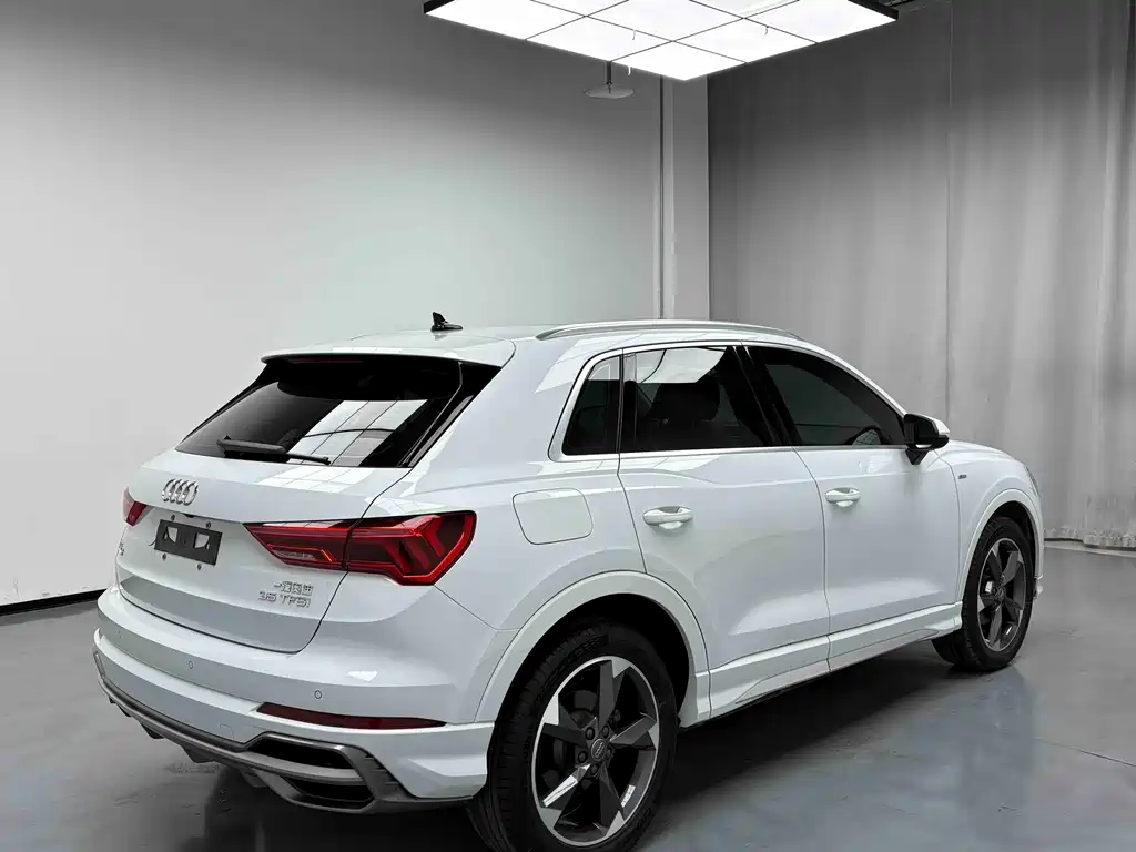 Audi Q3 35 TFSI Fashion Dynamic