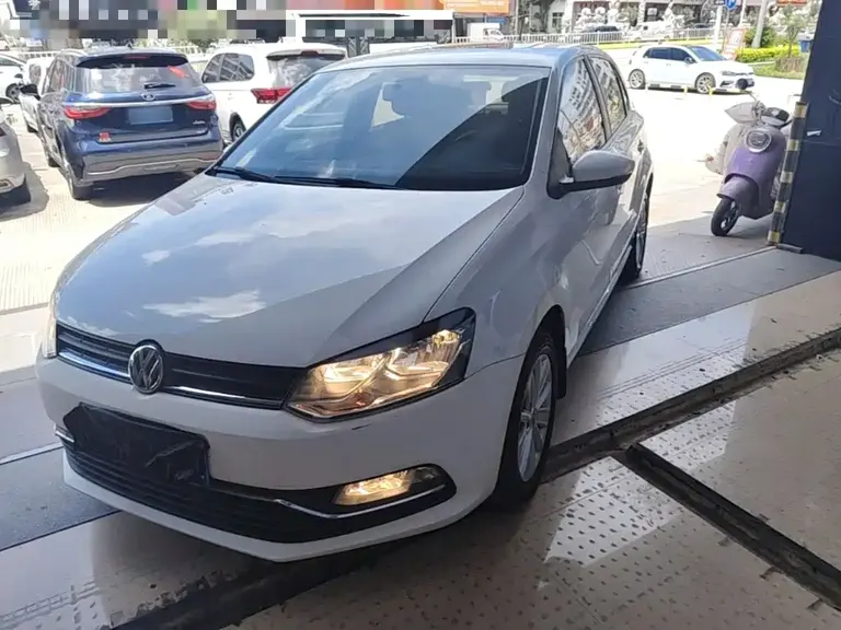 Volkswagen Polo 1.6 L Auto Comfort