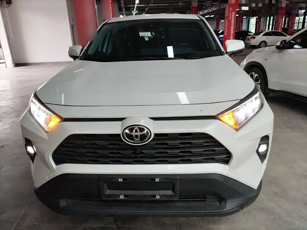 RAV4 2.0 L CVT 2 WD Urban