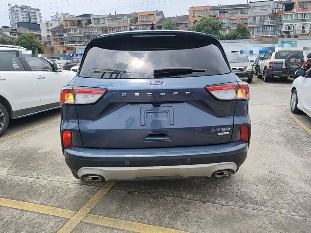 Escape EcoBoost 245 2 WD Shine Enjoyment