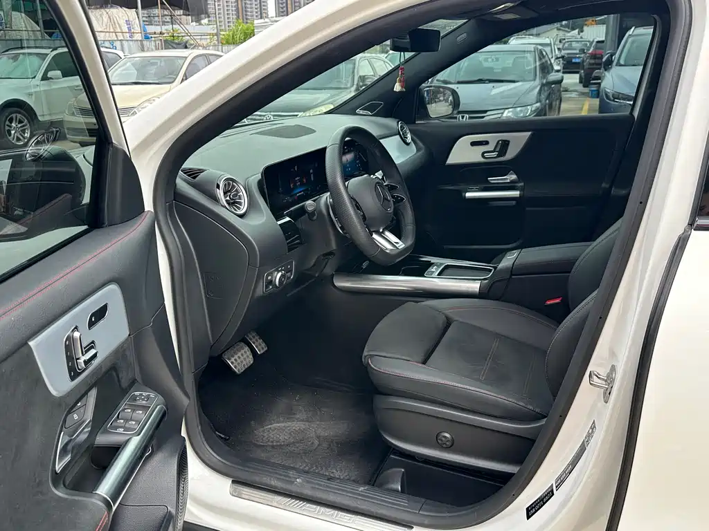 Mercedes-Benz GLA AMG AMG GLA 35 4 MATIC