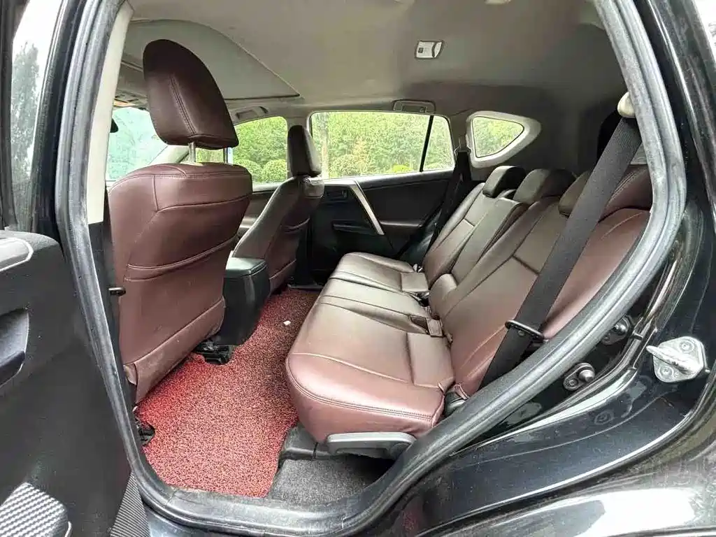 RAV4 2.0 L CVT 4 WD Style