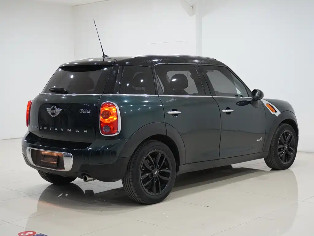 MINI COUNTRYMAN 1.6 T COOPER ALL4 Fun