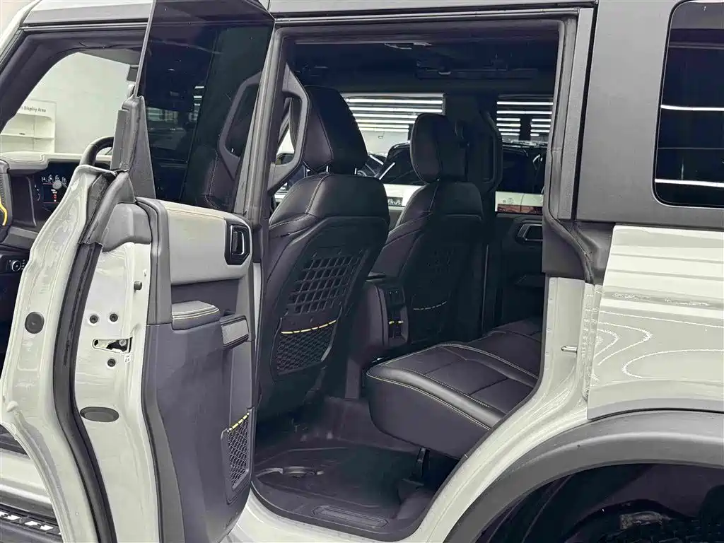 Ford Bronco 2.3 T Badlands