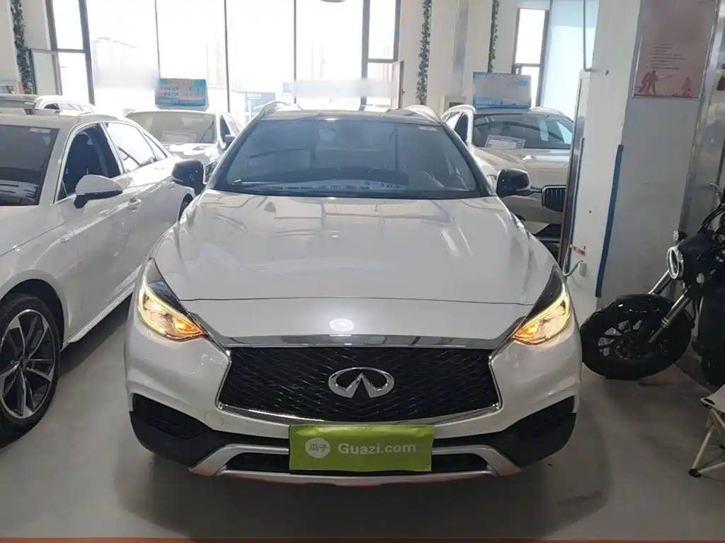 Infiniti QX30 英菲尼迪QX30 2017款 2.0 T 四驱时尚版