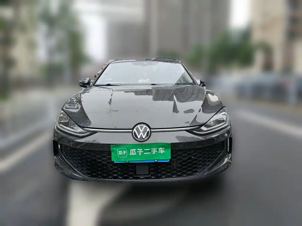 Lamando Lamando L 280 TSI DSG Hot