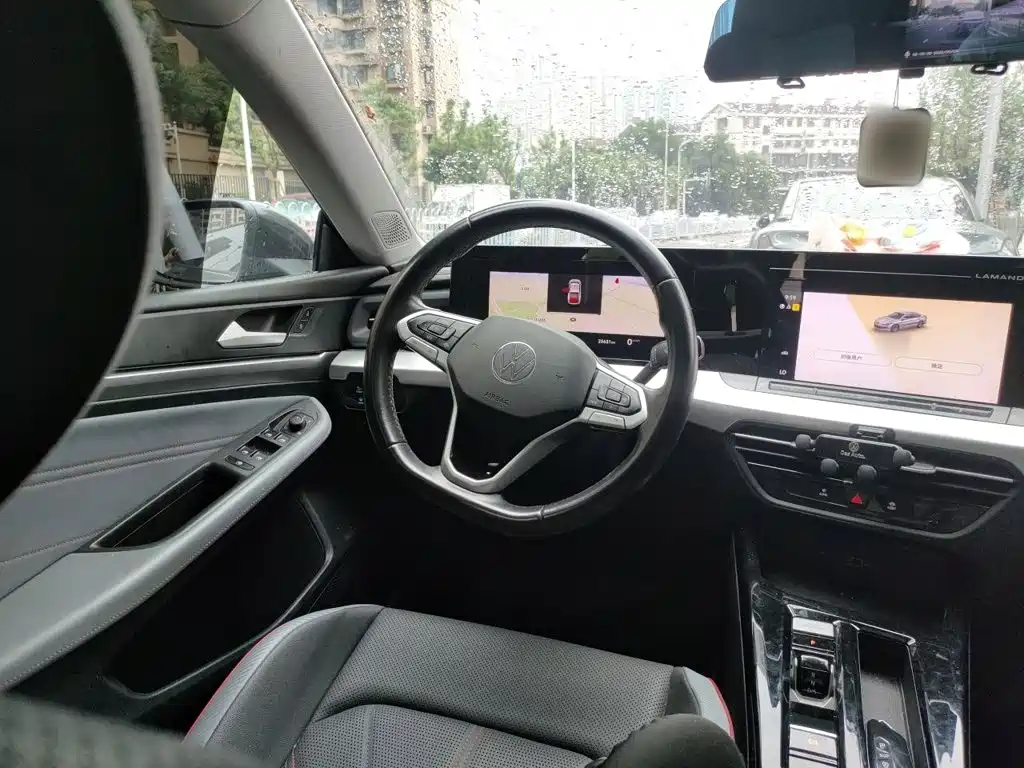 Lamando Lamando L 280 TSI DSG Hot