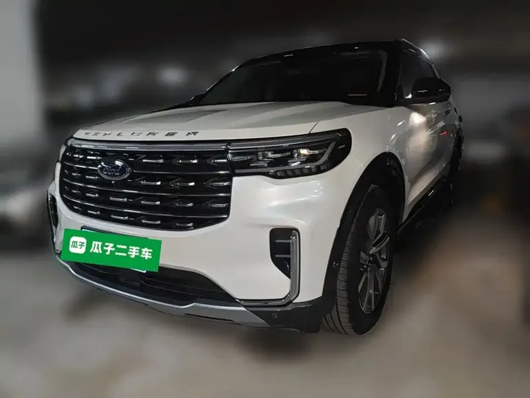 Ford Explorer EcoBoost 285 4 WD Titanium 7-seat