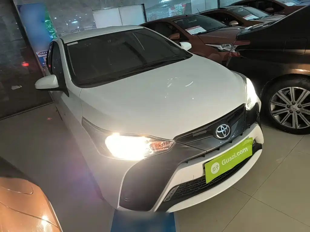 YARiS L Zhixuan 1.5 L CVT Leading