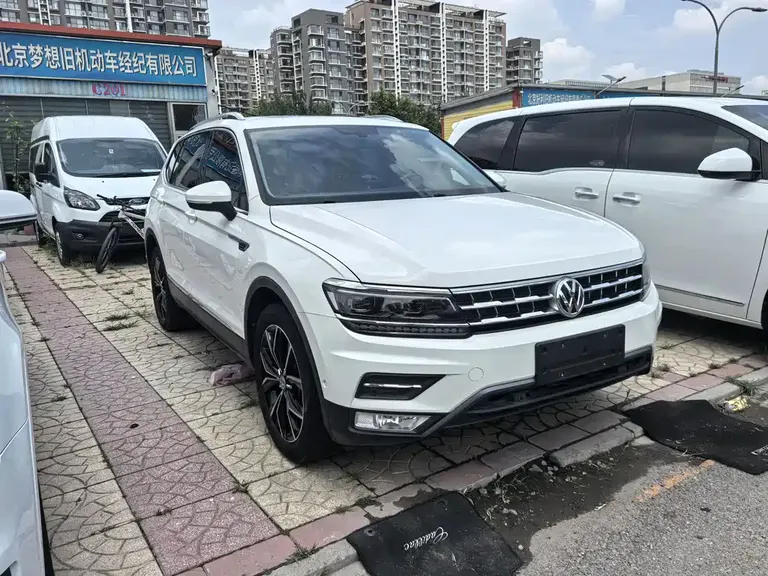 Volkswagen Tiguan L 330 TSI Auto 2 WD Flagship