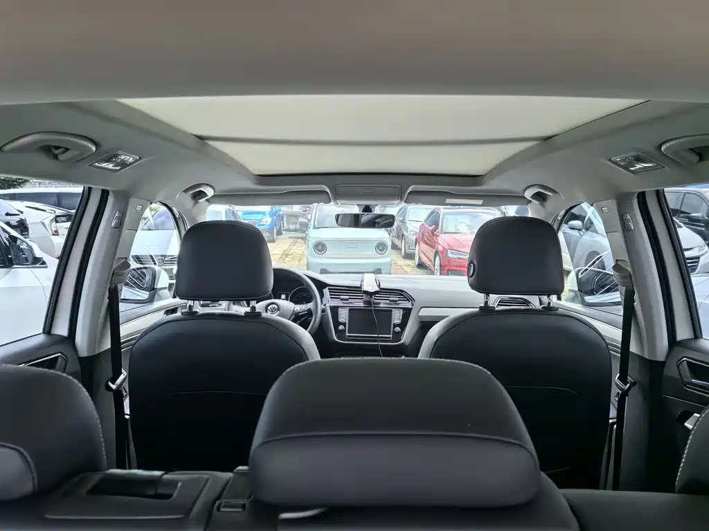 Tiguan L 330 TSI Auto 2 WD Flagship