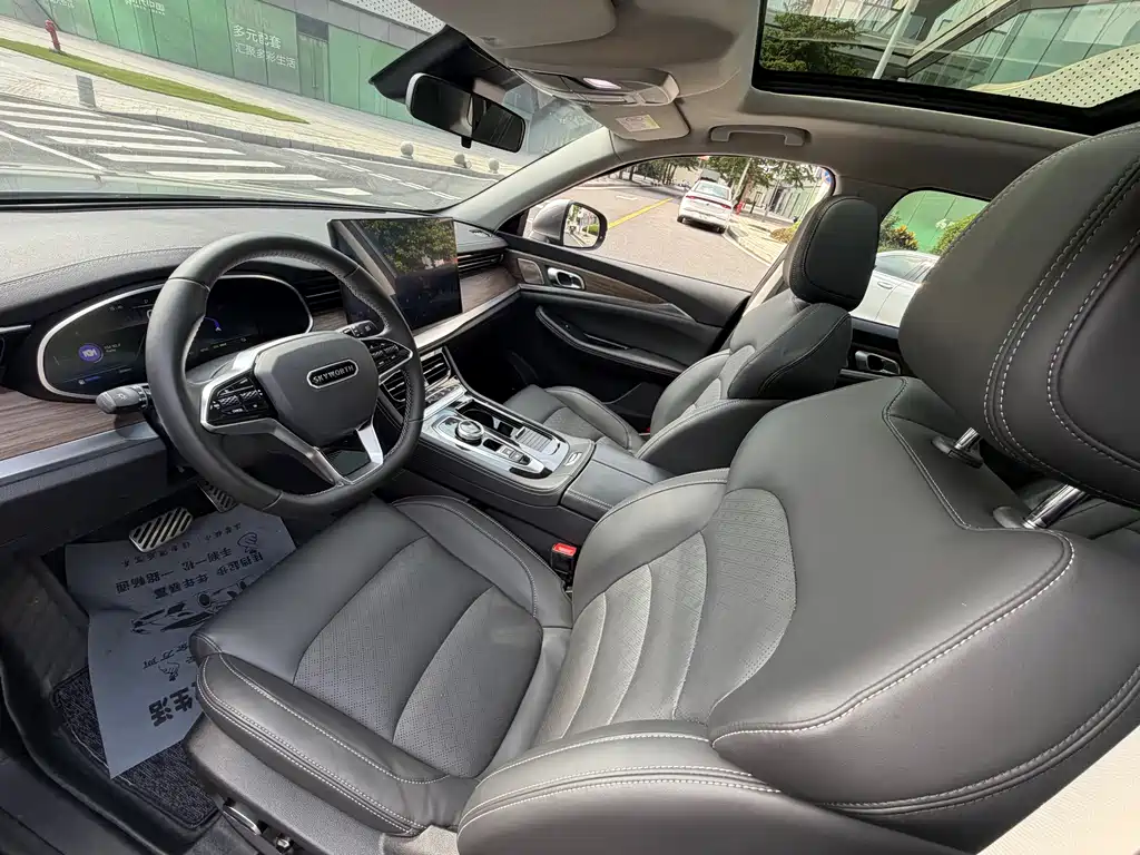 Skyworth HT-i 创维HT-i 2024款 1.5 L PHEV 115 KM 智龙版