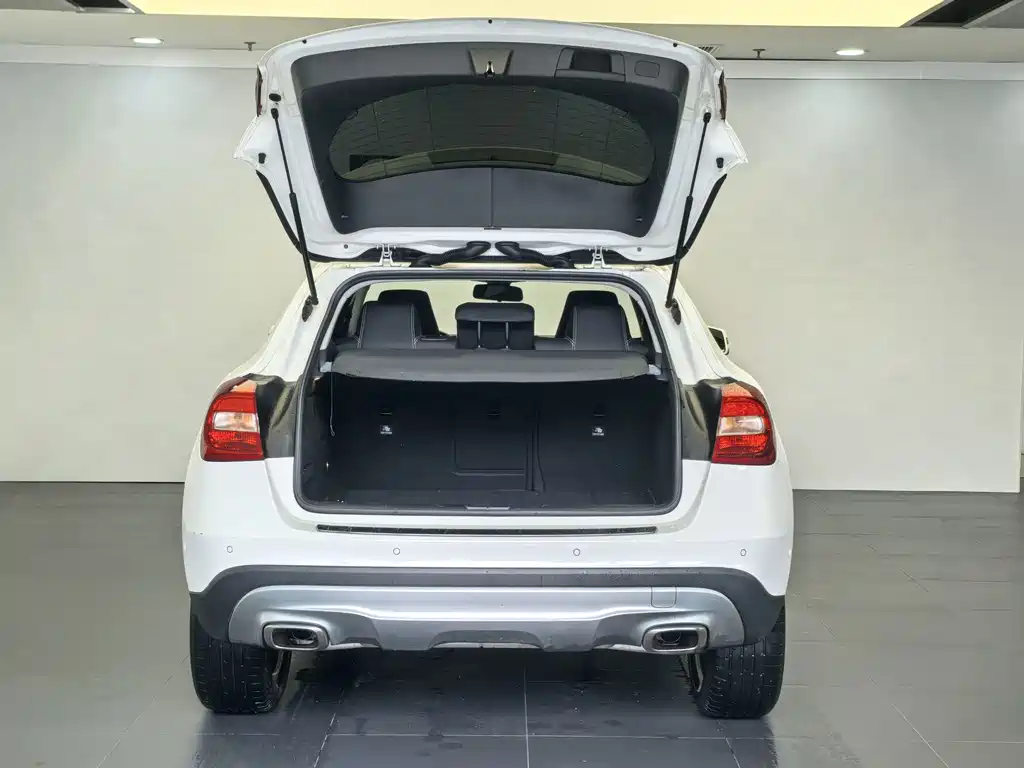 Mercedes-Benz GLA GLA 200 Dynamic